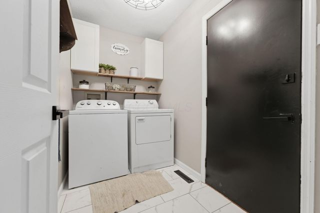 9955 Hounsdale Drive, Pickerington, OH 43147
