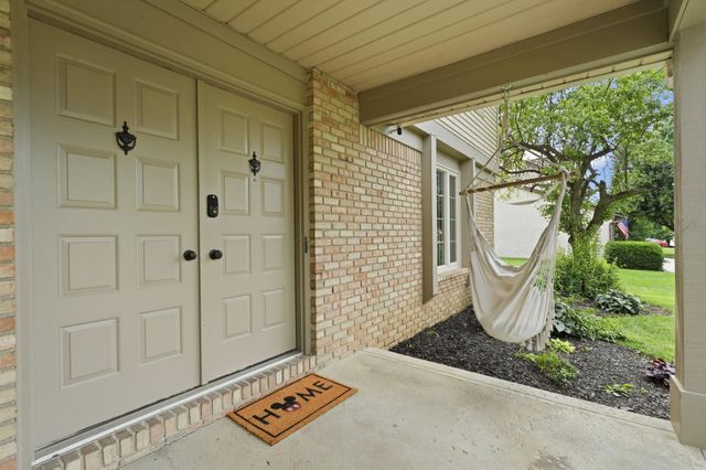 9955 Hounsdale Drive, Pickerington, OH 43147