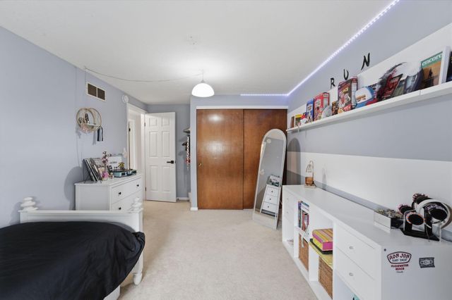 9955 Hounsdale Drive, Pickerington, OH 43147