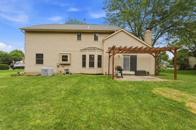 9955 Hounsdale Drive, Pickerington, OH 43147