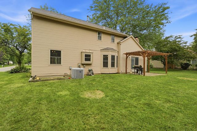 9955 Hounsdale Drive, Pickerington, OH 43147