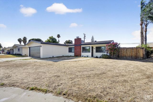 2108 Sherwood Avenue, Bakersfield, CA 93304