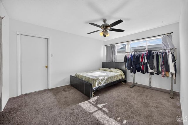 2108 Sherwood Avenue, Bakersfield, CA 93304