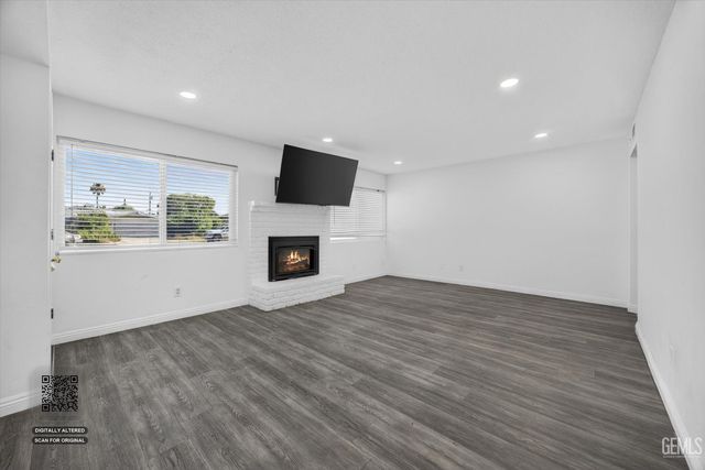 2108 Sherwood Avenue, Bakersfield, CA 93304