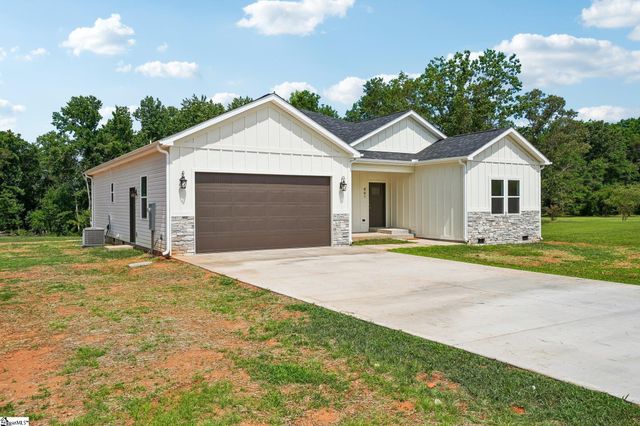 461 Cooley Springs School Road, Chesnee, SC 29323
