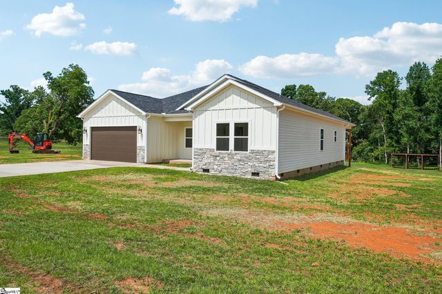 461 Cooley Springs School Road, Chesnee, SC 29323