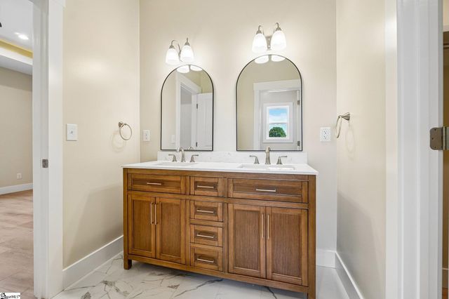461 Cooley Springs School Road, Chesnee, SC 29323