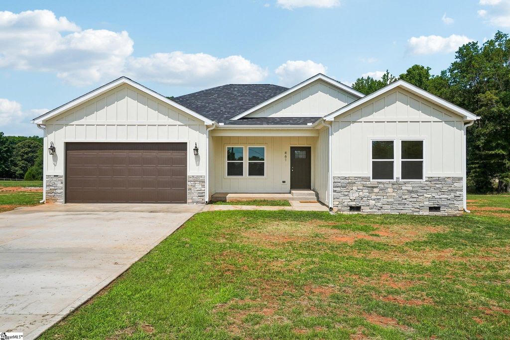 461 Cooley Springs School Road, Chesnee, SC 29323