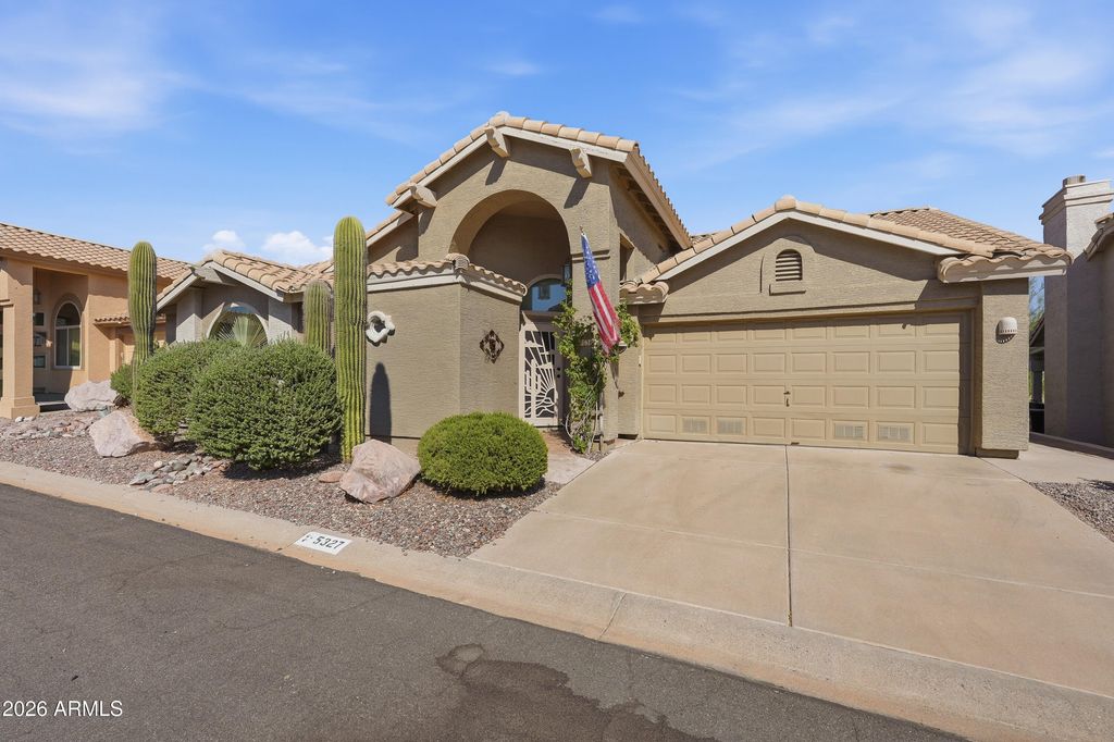 5327 S MARBLE Drive, Gold Canyon, AZ 85118 — photo 3