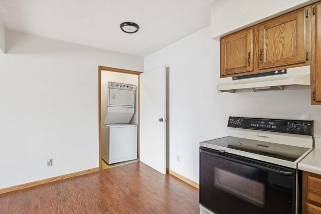 5102 25th Ave Ct Court 102, Moline, IL 61265