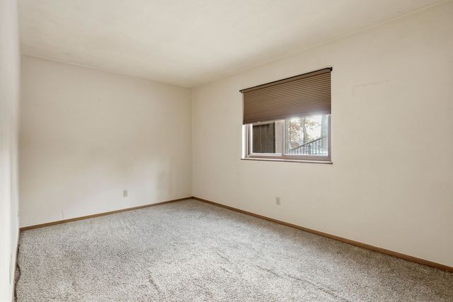 5102 25th Ave Ct Court 102, Moline, IL 61265