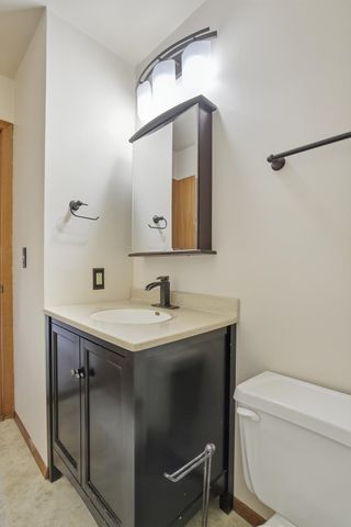 5102 25th Ave Ct Court 102, Moline, IL 61265