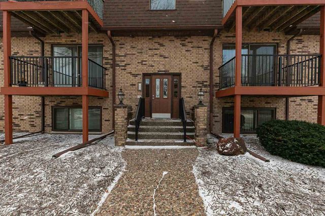 5102 25th Ave Ct Court 102, Moline, IL 61265