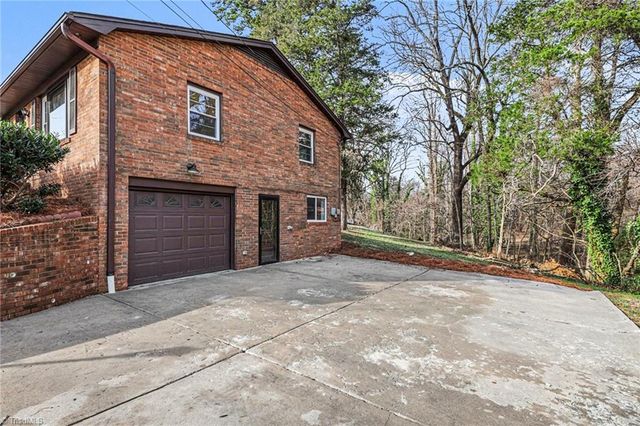 3603 Rolling Road, High Point, NC 27265