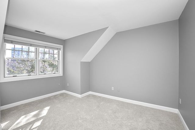 81 Beecher Pl 81, Newton, MA 02459