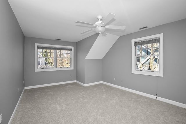 81 Beecher Pl 81, Newton, MA 02459