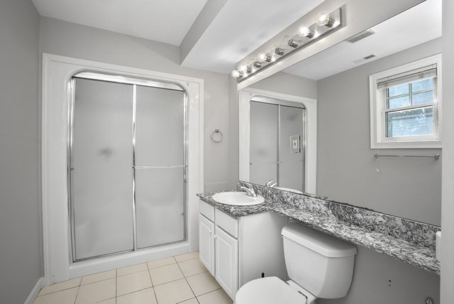 81 Beecher Pl 81, Newton, MA 02459