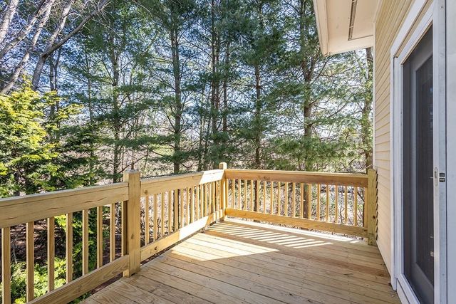 81 Beecher Pl 81, Newton, MA 02459