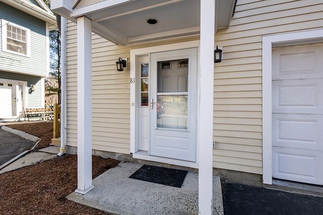 81 Beecher Pl 81, Newton, MA 02459