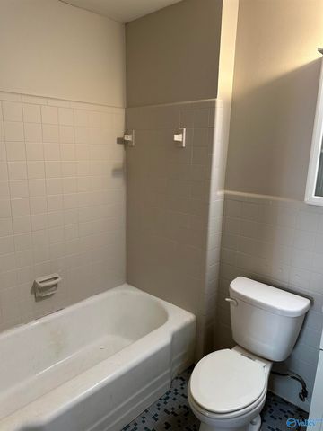 1402 Rison Avenue B, Huntsville, AL 35801