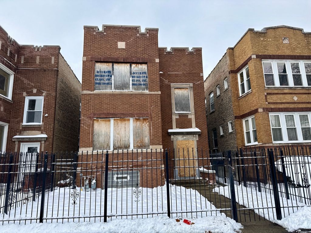 7826 S Marshfield Avenue, Chicago, IL 60620