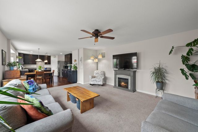 34 Burroughs Drive, Ashville, OH 43103
