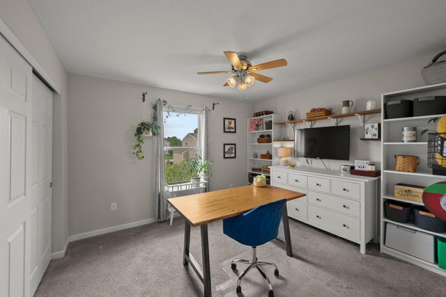 34 Burroughs Drive, Ashville, OH 43103