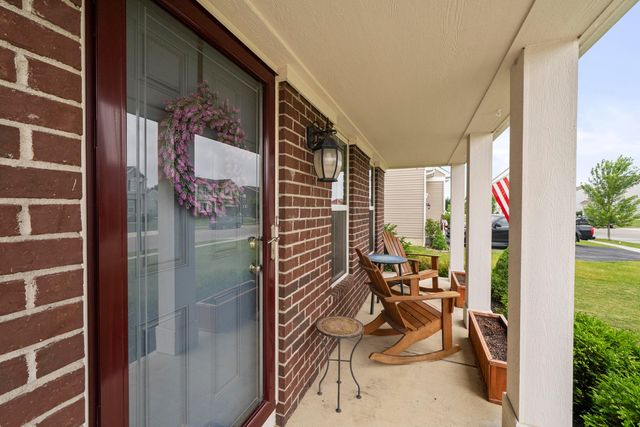 34 Burroughs Drive, Ashville, OH 43103