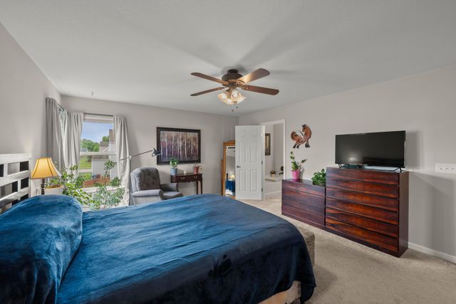 34 Burroughs Drive, Ashville, OH 43103