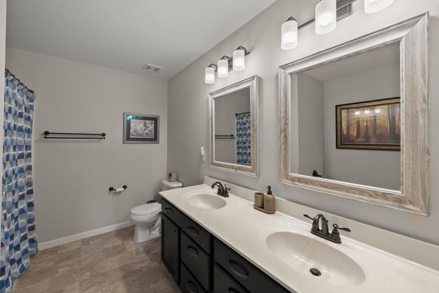 34 Burroughs Drive, Ashville, OH 43103