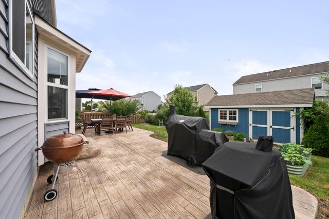 34 Burroughs Drive, Ashville, OH 43103
