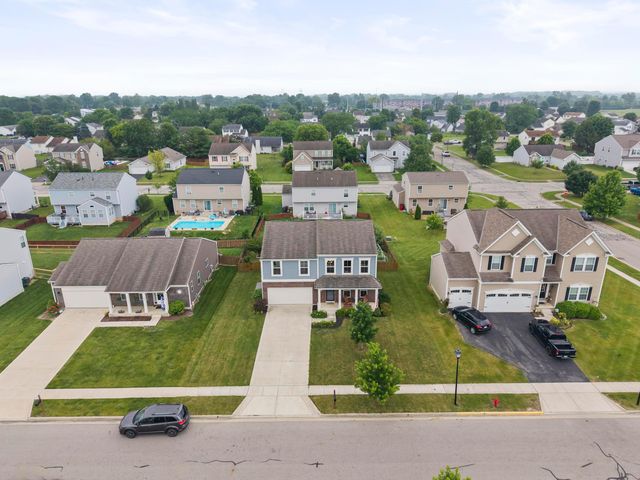 34 Burroughs Drive, Ashville, OH 43103