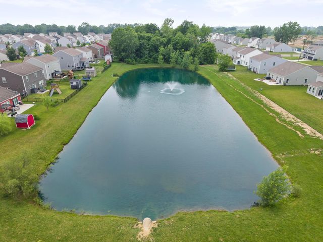 34 Burroughs Drive, Ashville, OH 43103