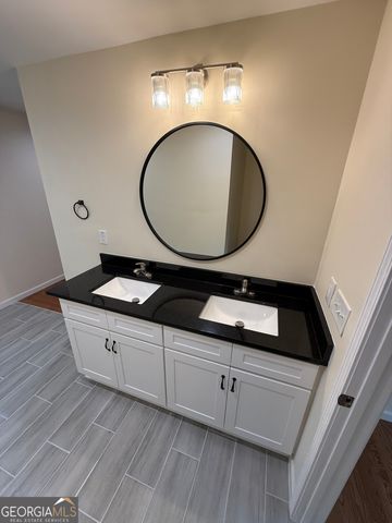 264 Shelburn Drive, Riverdale, GA 30274