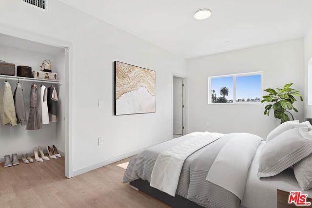 2521 S Orange Drive, Los Angeles, CA 90016