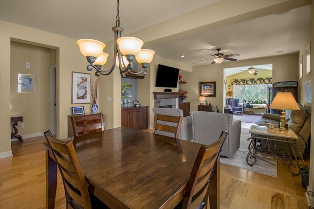 10709 Kingsfield Lane, Woodbury, MN 55129