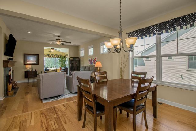 10709 Kingsfield Lane, Woodbury, MN 55129