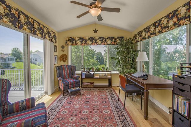 10709 Kingsfield Lane, Woodbury, MN 55129