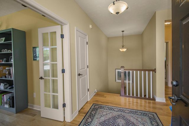 10709 Kingsfield Lane, Woodbury, MN 55129