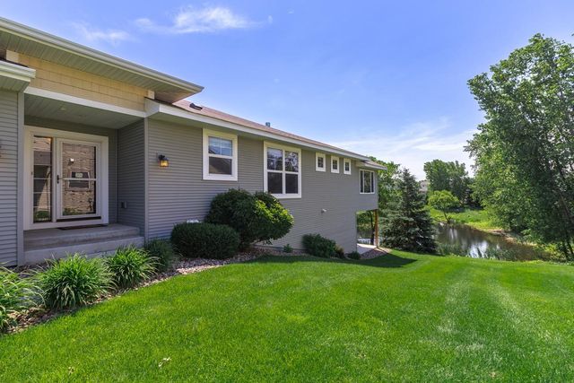10709 Kingsfield Lane, Woodbury, MN 55129