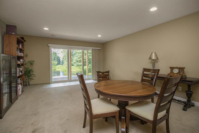 10709 Kingsfield Lane, Woodbury, MN 55129