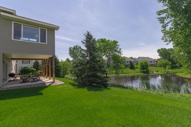10709 Kingsfield Lane, Woodbury, MN 55129