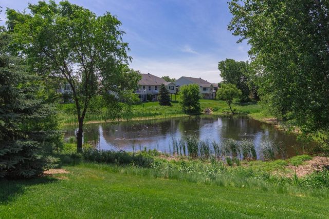 10709 Kingsfield Lane, Woodbury, MN 55129