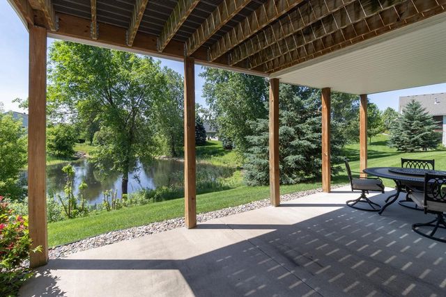 10709 Kingsfield Lane, Woodbury, MN 55129