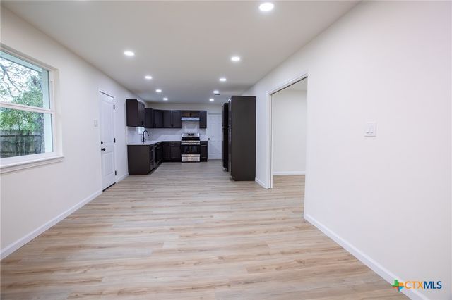 3701 Redwood Drive, Victoria, TX 77901