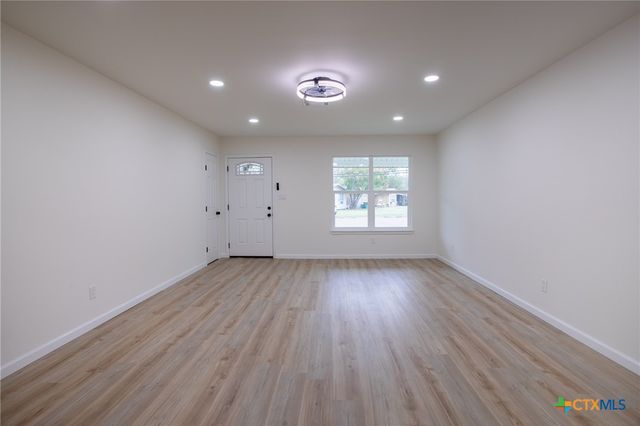 3701 Redwood Drive, Victoria, TX 77901