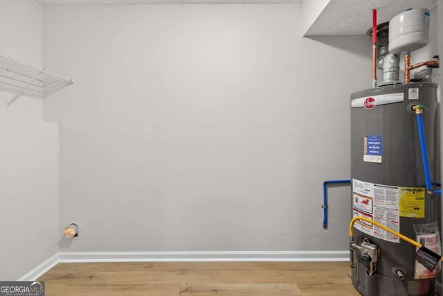 6537 River Glen Dr, Riverdale, GA 30296