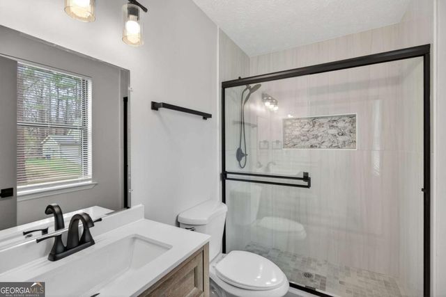 6537 River Glen Dr, Riverdale, GA 30296