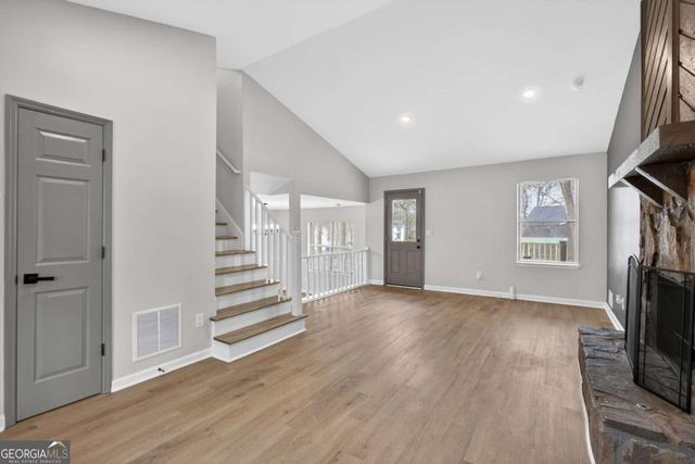 6537 River Glen Dr, Riverdale, GA 30296