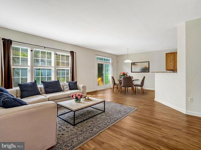 8339 MIDDLE RUDDINGS DR, Lorton, VA 22079